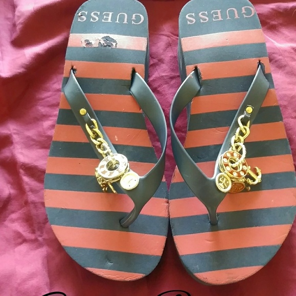 Guess Brand Chunky Sandals - Picture 3 of 3